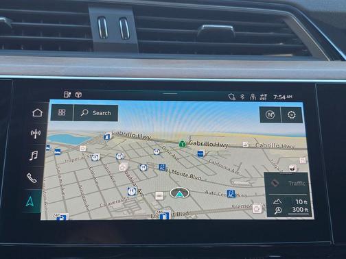 2024 Audi Q8 e-tron Premium