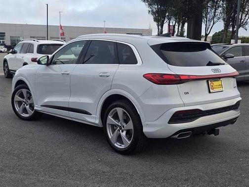 2025 Audi Q5 2.0T quattro Premium