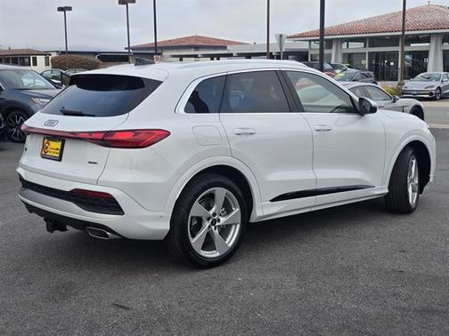 2025 Audi Q5 2.0T quattro Premium