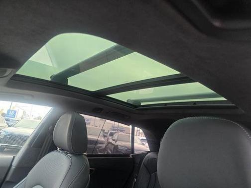 2025 Audi Q8 55 Premium