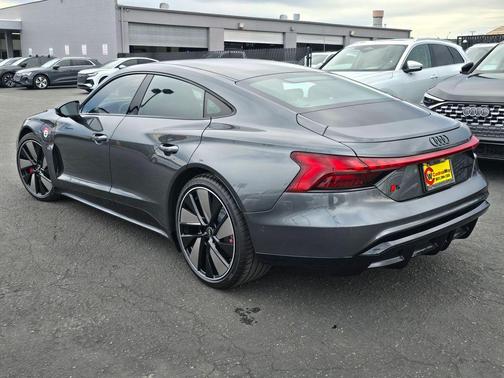 2026 Audi S e-tron GT Premium Plus