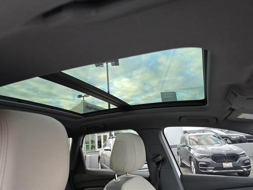 2022 Audi Q4 e-tron 50 Premium
