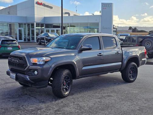 2022 Toyota Tacoma SR5
