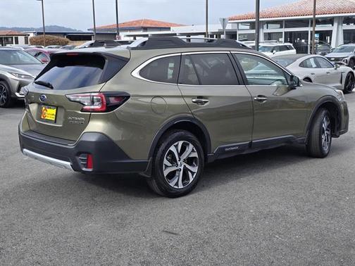 2022 Subaru Outback Touring XT