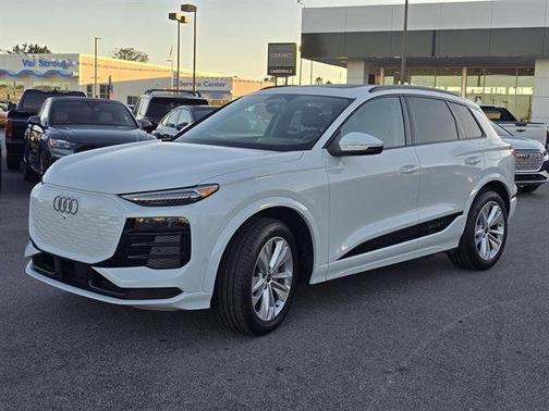 2025 Audi Q6 e-tron Premium