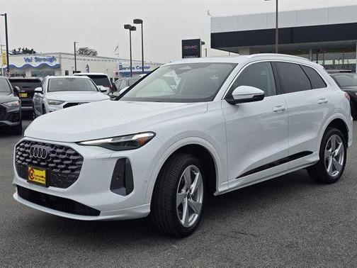 2025 Audi Q5 2.0T quattro Premium