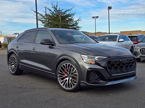 2026 Audi SQ8 4.0T quattro PREMIUM PLUS