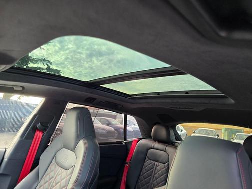 2026 Audi SQ8 4.0T quattro PREMIUM PLUS