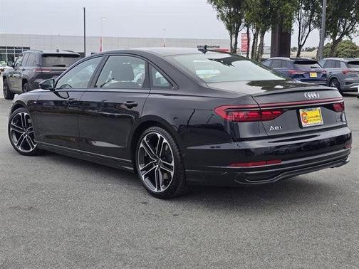 2025 Audi A8 L 55