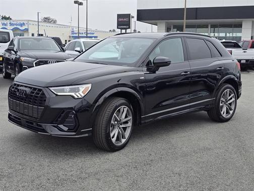 2025 Audi Q3 45 S line Premium