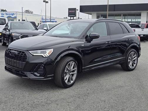 2025 Audi Q3 45 S line Premium