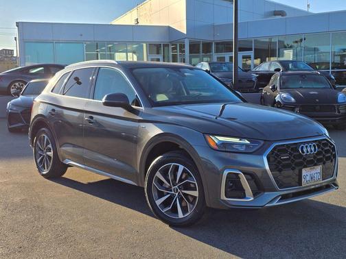 2022 Audi Q5 45 S line Premium Plus