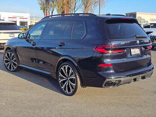 2024 BMW X7 M60i