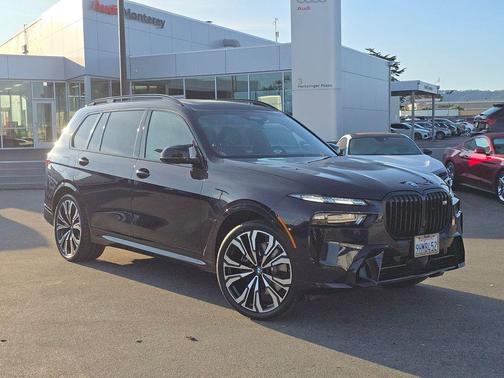 2024 BMW X7 M60i