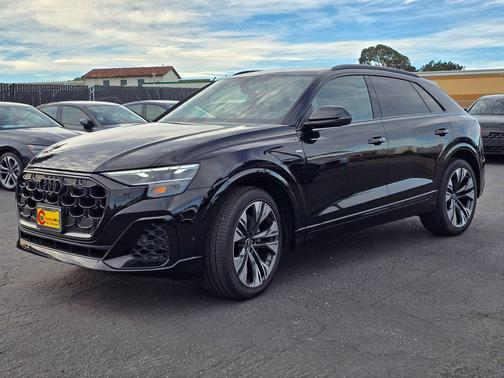2026 Audi Q8 55 Premium