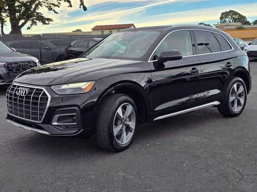 2022 Audi Q5 40 Premium