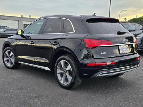 2022 Audi Q5 40 Premium