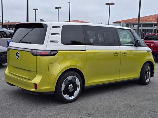 Pomelo Yellow Metallic - Candy White 2025 Volkswagen ID. Buzz Pro S Plus