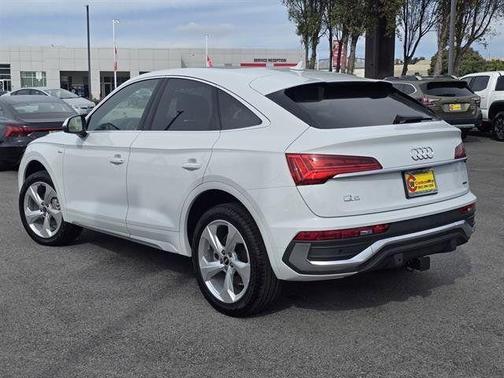 2025 Audi Q5 45 S line quattro Premium
