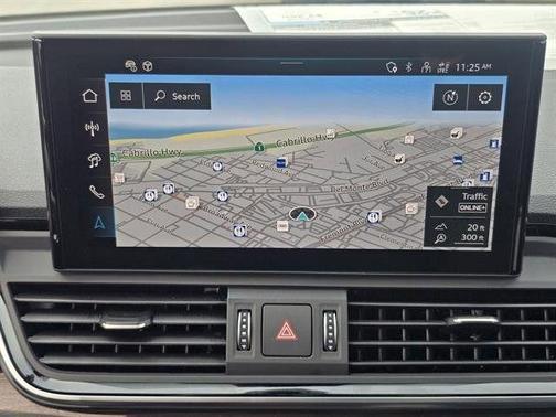 2025 Audi Q5 45 S line quattro Premium