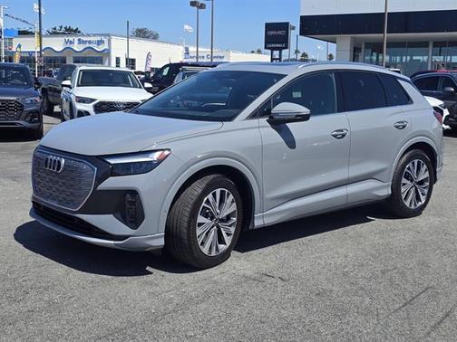 2024 Audi Q4 e-tron 40 Premium
