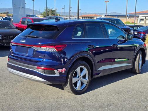 Navarra Blue Metallic 2023 Audi Q4 e-tron 50 Prestige