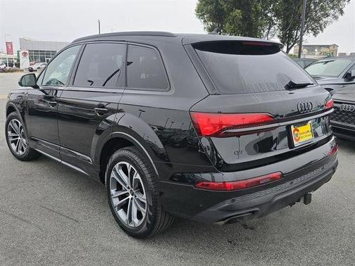 2025 Audi Q7 45 Premium