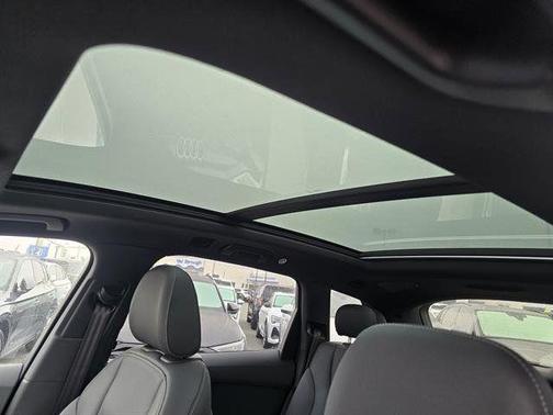 2025 Audi Q7 45 Premium