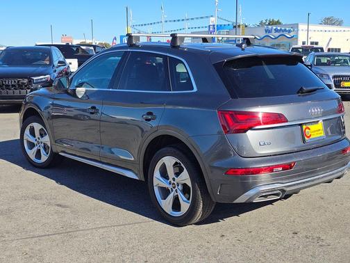 2023 Audi Q5 45 S line quattro Premium