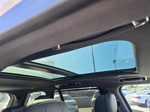 2023 Land Rover Range Rover P530 SE