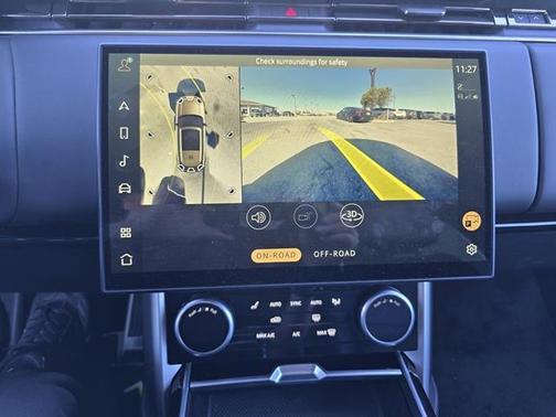 2023 Land Rover Range Rover P530 SE