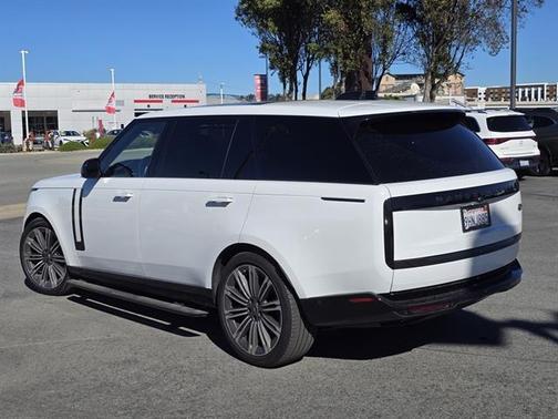 2023 Land Rover Range Rover P530 SE
