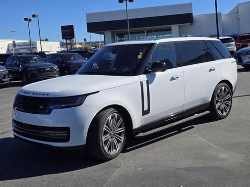2023 Land Rover Range Rover P530 SE