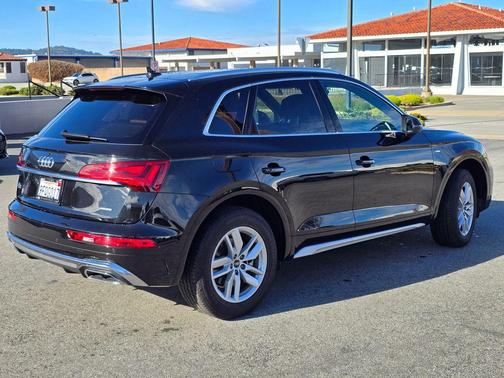 2023 Audi Q5 45 S line quattro Premium