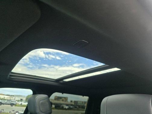 2024 Toyota Tundra Hybrid Platinum