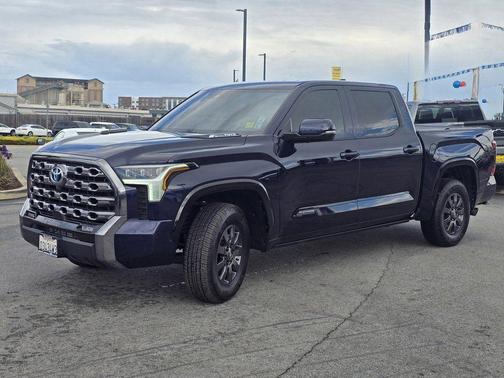 2024 Toyota Tundra Hybrid Platinum