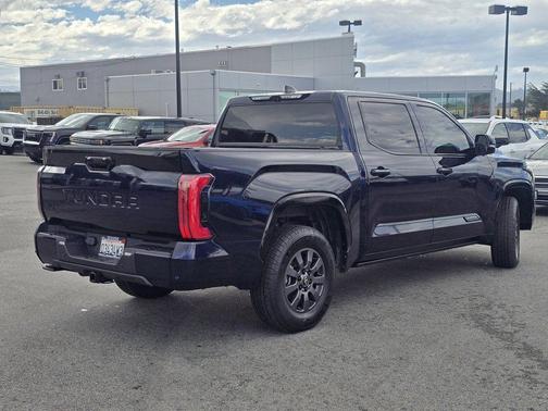 2024 Toyota Tundra Hybrid Platinum