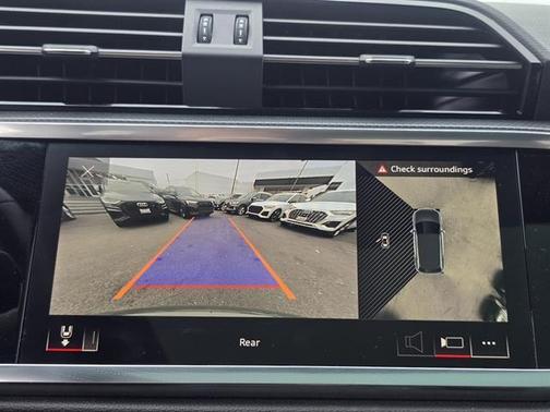 2023 Audi Q3 45 S line Premium