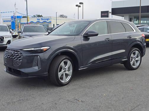 2025 Audi Q5 2.0T quattro Premium