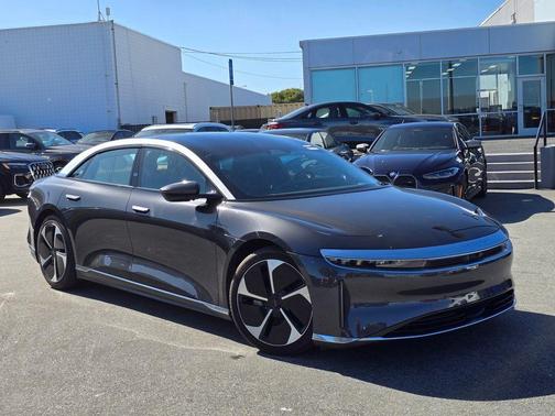 Quantum Gray Metallic 2023 Lucid Air Touring