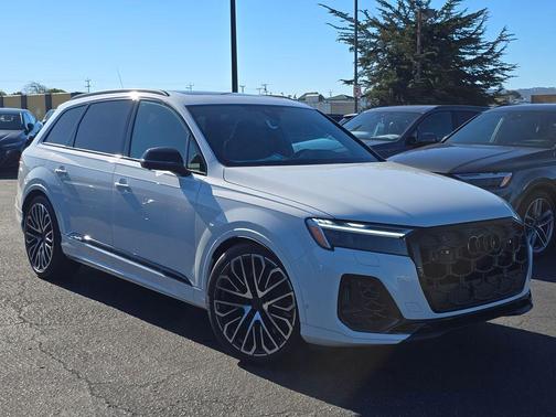 2026 Audi SQ7 4.0T Premium Plus
