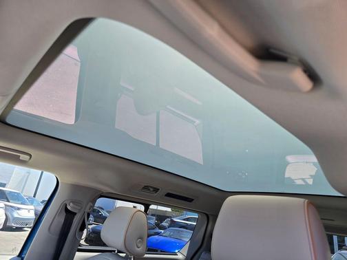 Cabana Blue Metallic - Candy White 2025 Volkswagen ID. Buzz Pro S Plus