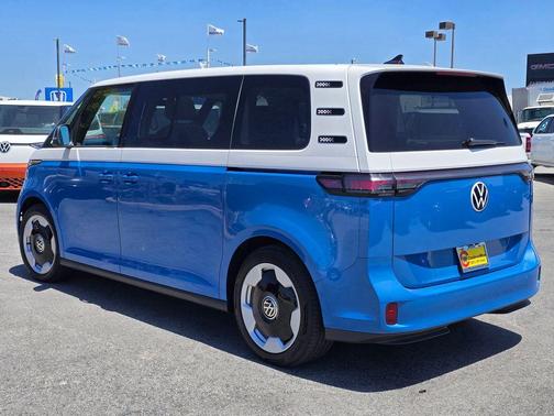 Cabana Blue Metallic - Candy White 2025 Volkswagen ID. Buzz Pro S Plus