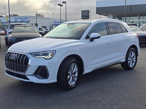2025 Audi Q3 45 S line Premium