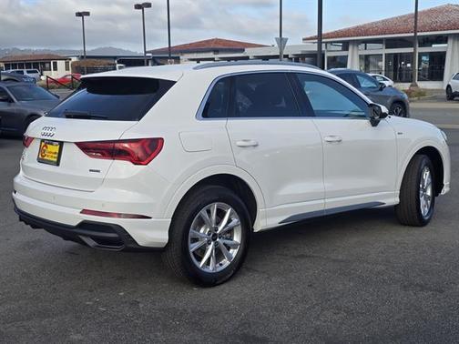 2025 Audi Q3 45 S line Premium