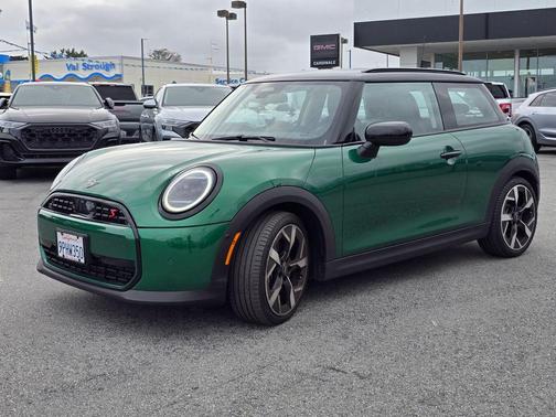 British Racing Green IV Metallic 2025 MINI Hardtop SIGNATURE PLUS