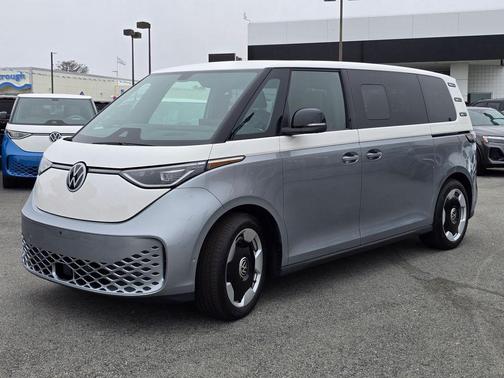 Metro Silver W/Candy White Upper 2025 Volkswagen ID. Buzz Pro S Plus