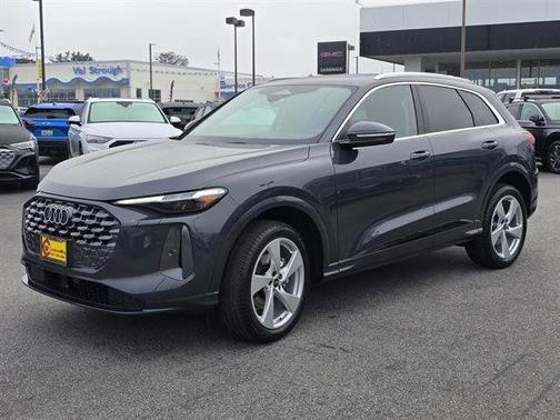 2025 Audi Q5 2.0T quattro Premium