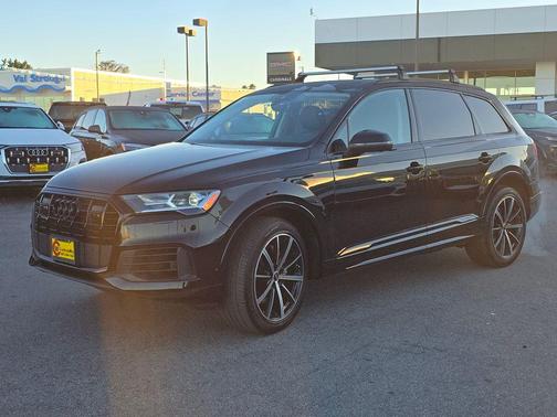 2023 Audi Q7 55 Premium Plus