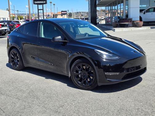 Black 2023 Tesla Model Y Long Range
